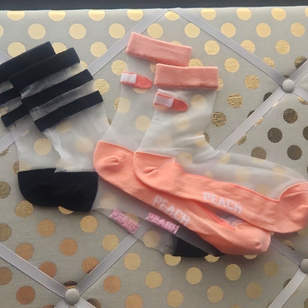 Peach Mesh Socks